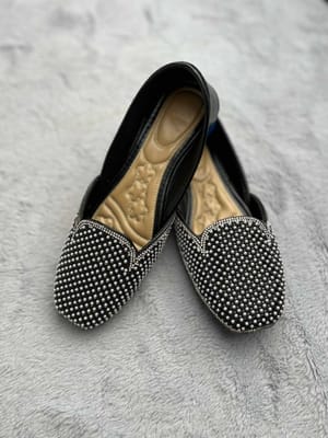 Punjabi Jutti with Heavy Stone Work